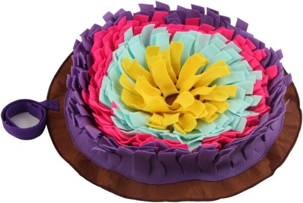 IFOYO Pet Snuffle Mat, Dog Feeding Mat Small Dog Training Pad Pet Nose Work Blanket Non Slip Pet Activity Mat for Foraging Skill, Stress Release, (B Flower, Diameter: 17.7in / 45cm)