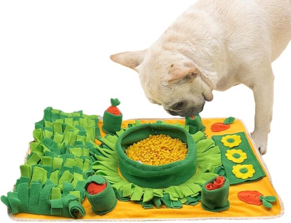 Pet Activity Mat,Interactive Dog Toy For Foraging - Small Pets Treat Toy, Slow Eating Mat, Interactive Dog Toy With 2 Squeaky Carrot, Nosework Feeding Mat, Cat, Puppy