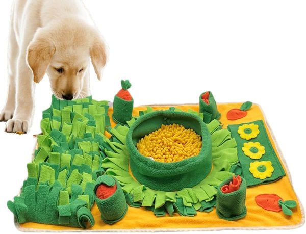 Veeteah Dog Activity Mat - Interactive Dog Toy For Foraging,Small Pets Treat Toy, Slow Eating Mat, Interactive Dog Toy With 2 Squeaky Carrot, Nosework Feeding Mat, Cat, Puppy